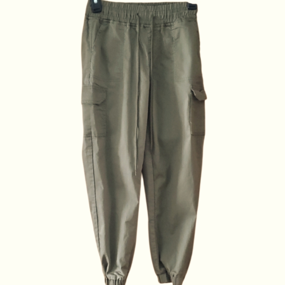 Telepatia Womans Size 25 Olive Jogger Cargo Pants
